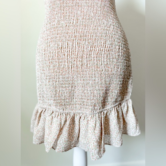 Storia Ditsy Smocked Floral Mini Dress - Picture 11 of 14